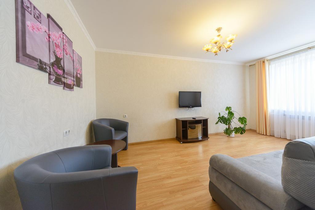 Artal Apartment On Obolonskaya Square 3 Kiev Luaran gambar